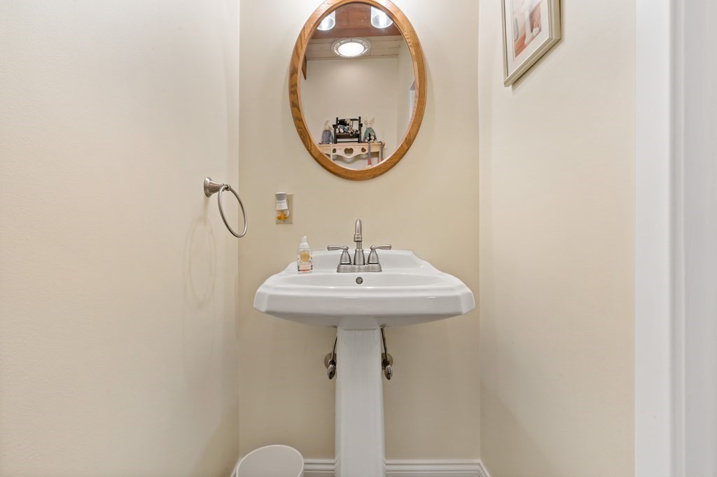 78 Perryville Road Rehoboth, MA 02769 - Photo 18 of 38 Gallery Image 18