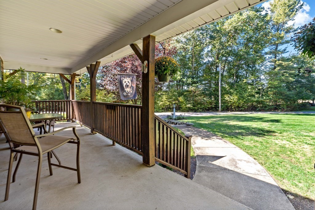 78 Perryville Road Rehoboth, MA 02769 - Photo 5 of 38 Gallery Image 5