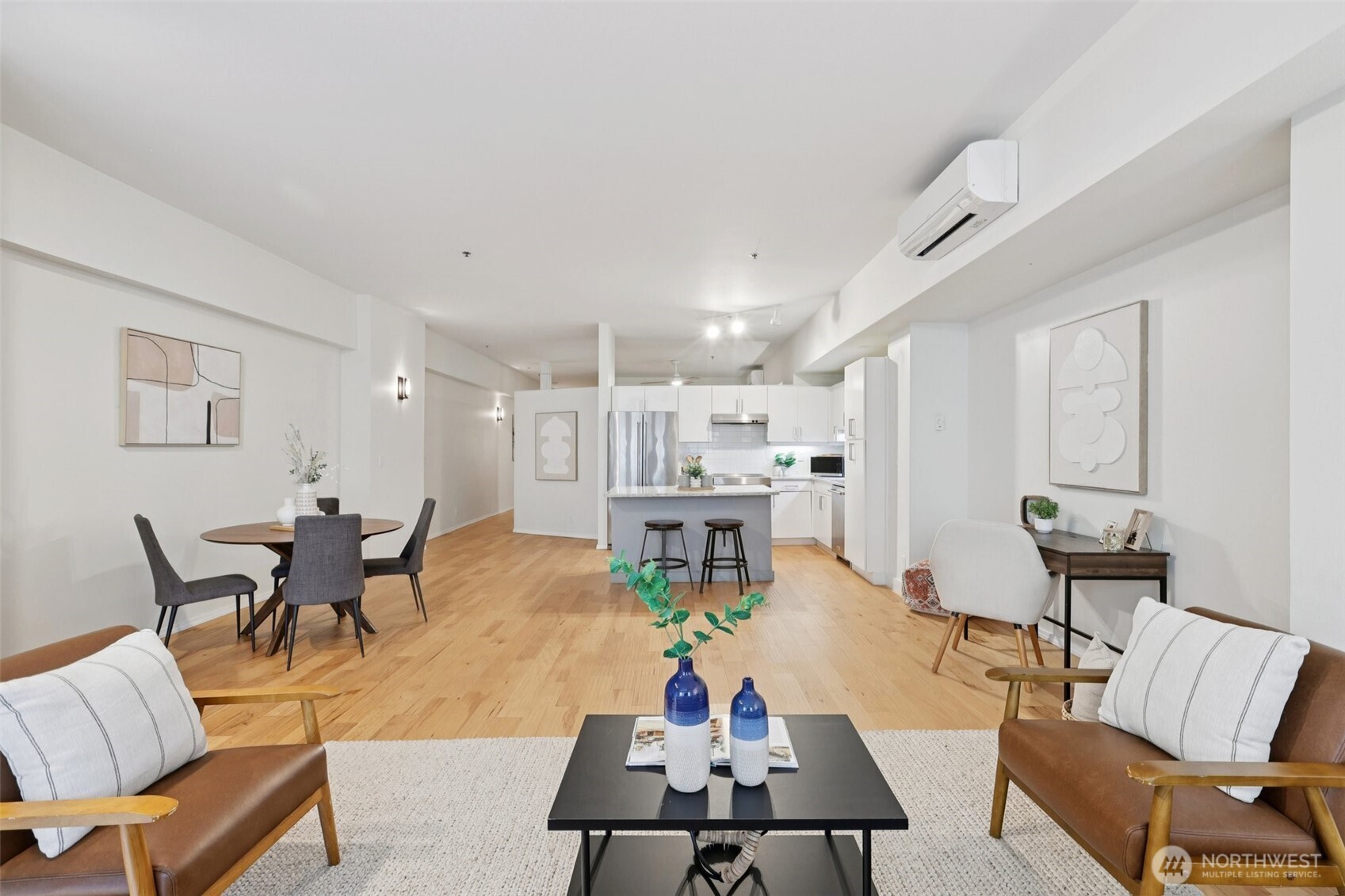 526 1st Avenue South, Unit 405 Seattle, WA 98104 - Photo 19 of 39