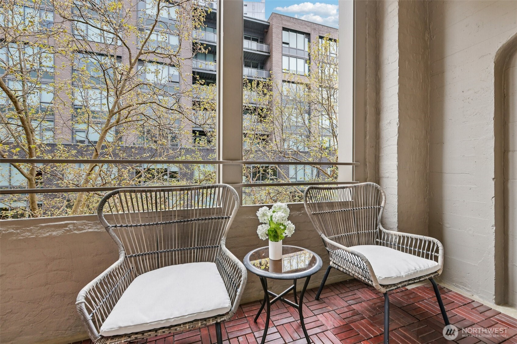 526 1st Avenue South, Unit 405 Seattle, WA 98104 - Photo 29 of 39