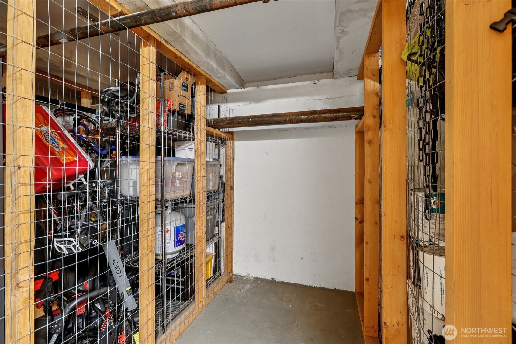 526 1st Avenue South, Unit 405 Seattle, WA 98104 - Photo 34 of 39