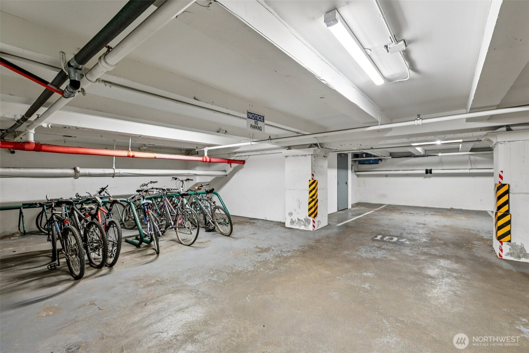 526 1st Avenue South, Unit 405 Seattle, WA 98104 - Photo 36 of 39