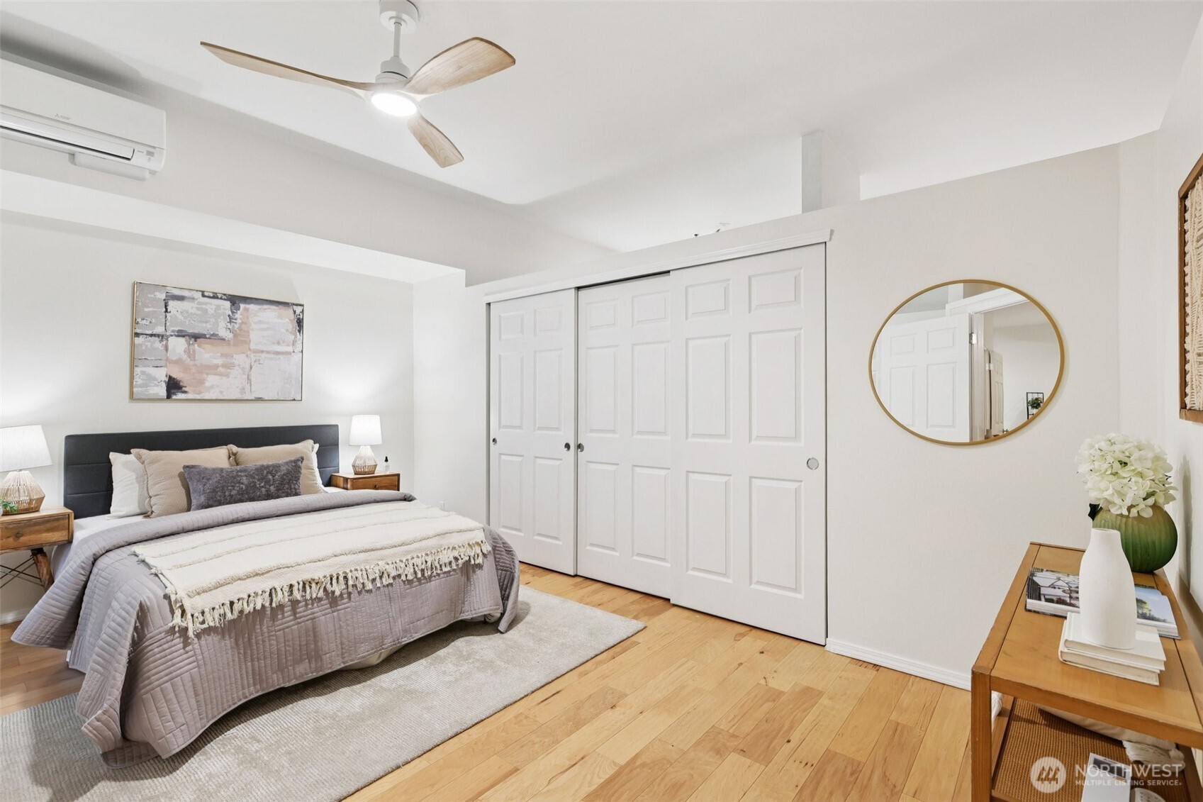 526 1st Avenue South, Unit 405 Seattle, WA 98104 - Photo 7 of 39