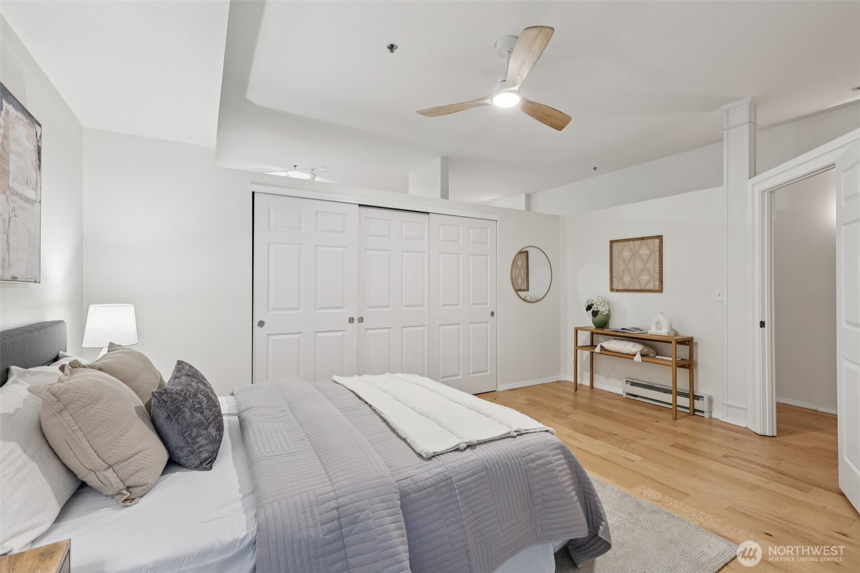 526 1st Avenue South, Unit 405 Seattle, WA 98104 - Photo 9 of 39