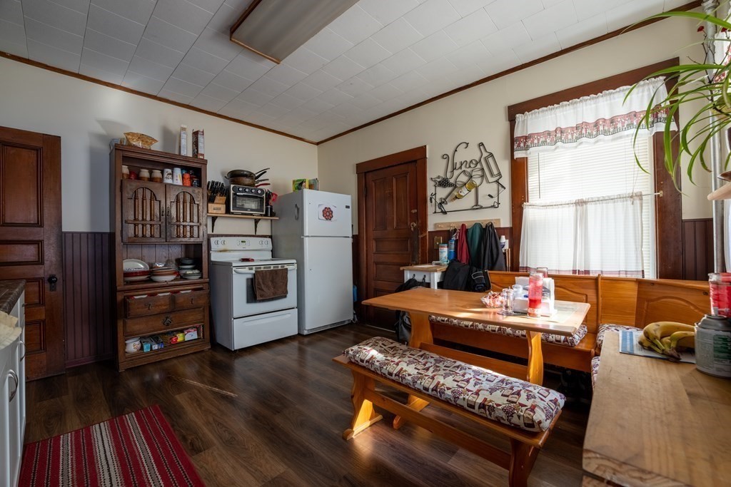 373 Chestnut Street Clinton, MA 01510 - Photo 12 of 35 Gallery Image 12