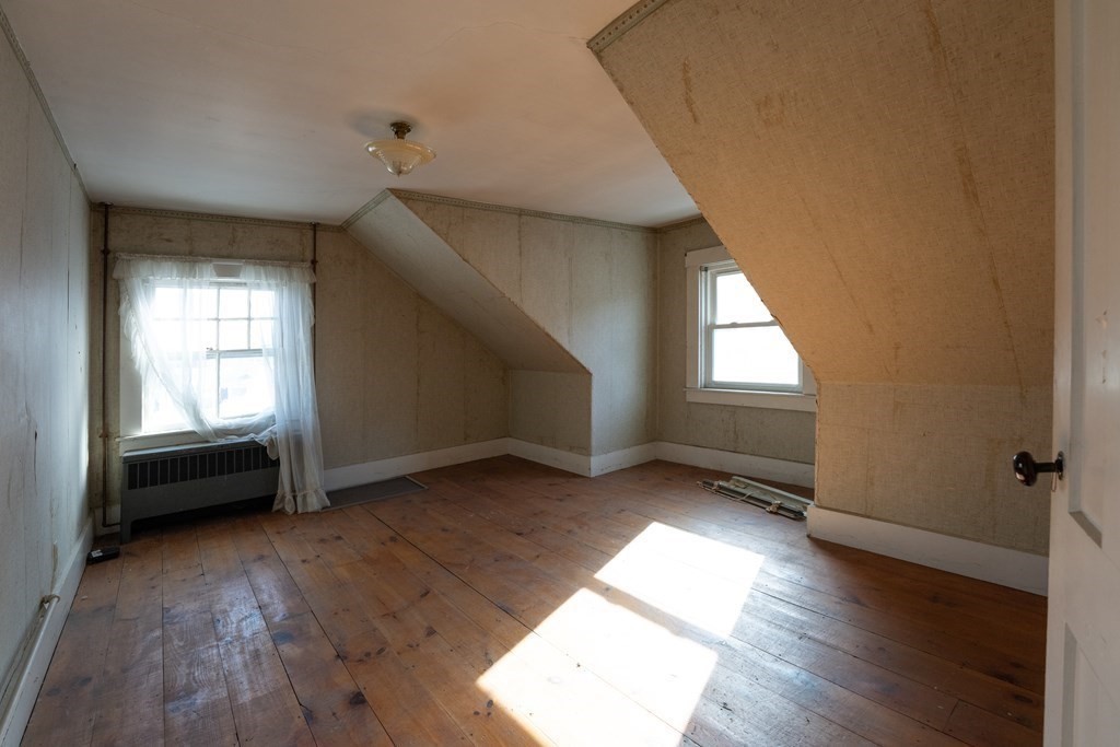 373 Chestnut Street Clinton, MA 01510 - Photo 30 of 35 Gallery Image 30