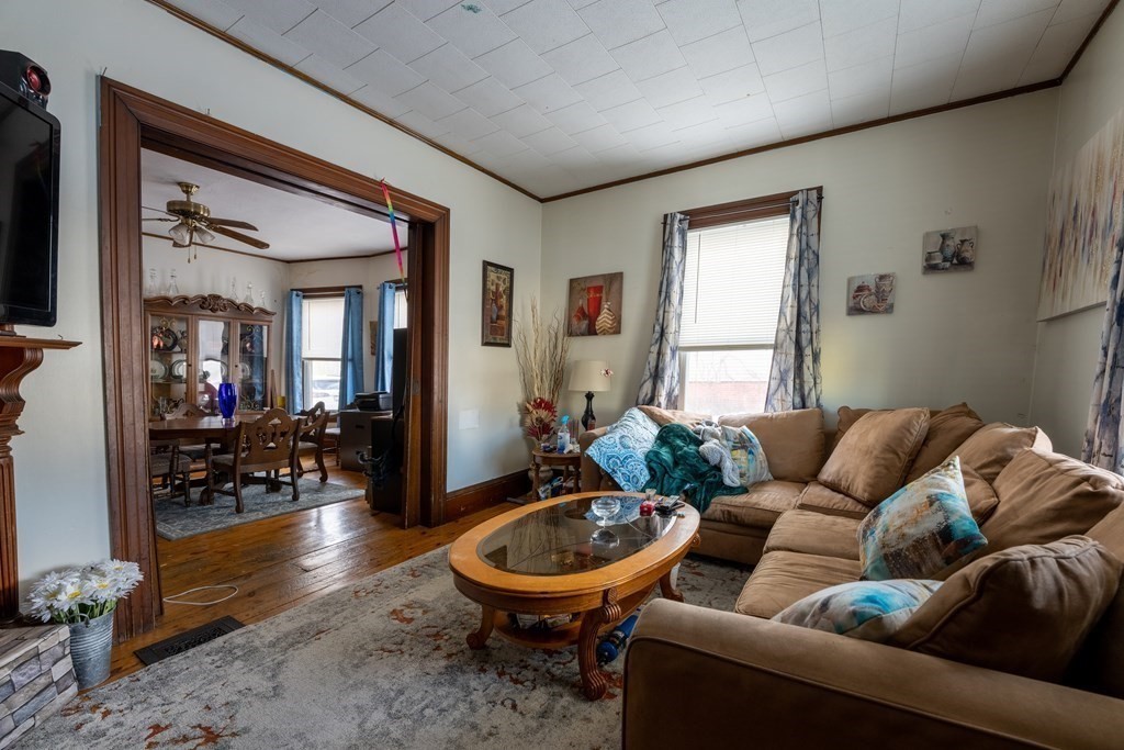 373 Chestnut Street Clinton, MA 01510 - Photo 9 of 35 Gallery Image 9