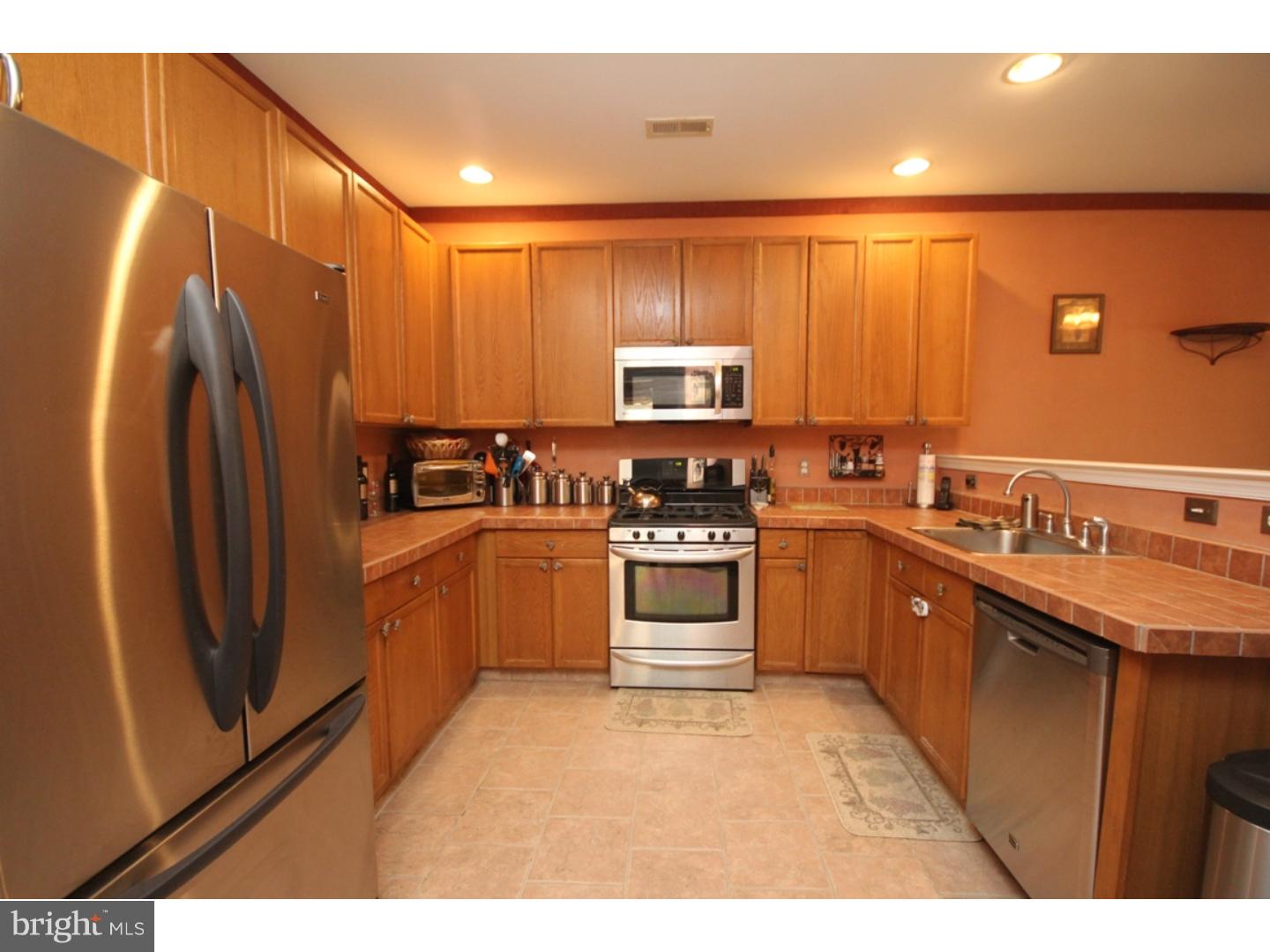39 Windingbrook Road Bordentown, NJ 08505 - Photo 6 of 20 Gallery Image 6