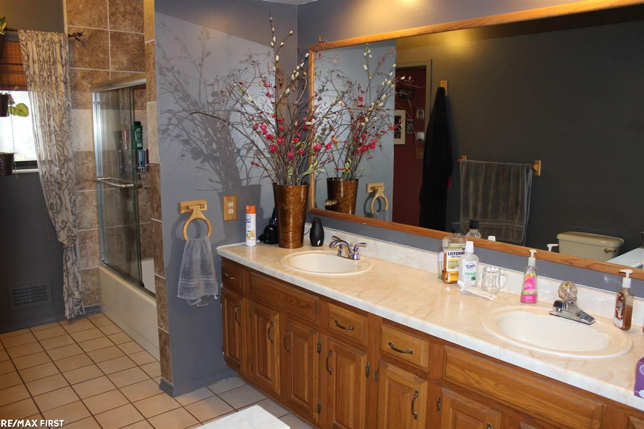 21265 24 Mile Road Macomb, MI 48042 - Photo 8 of 26