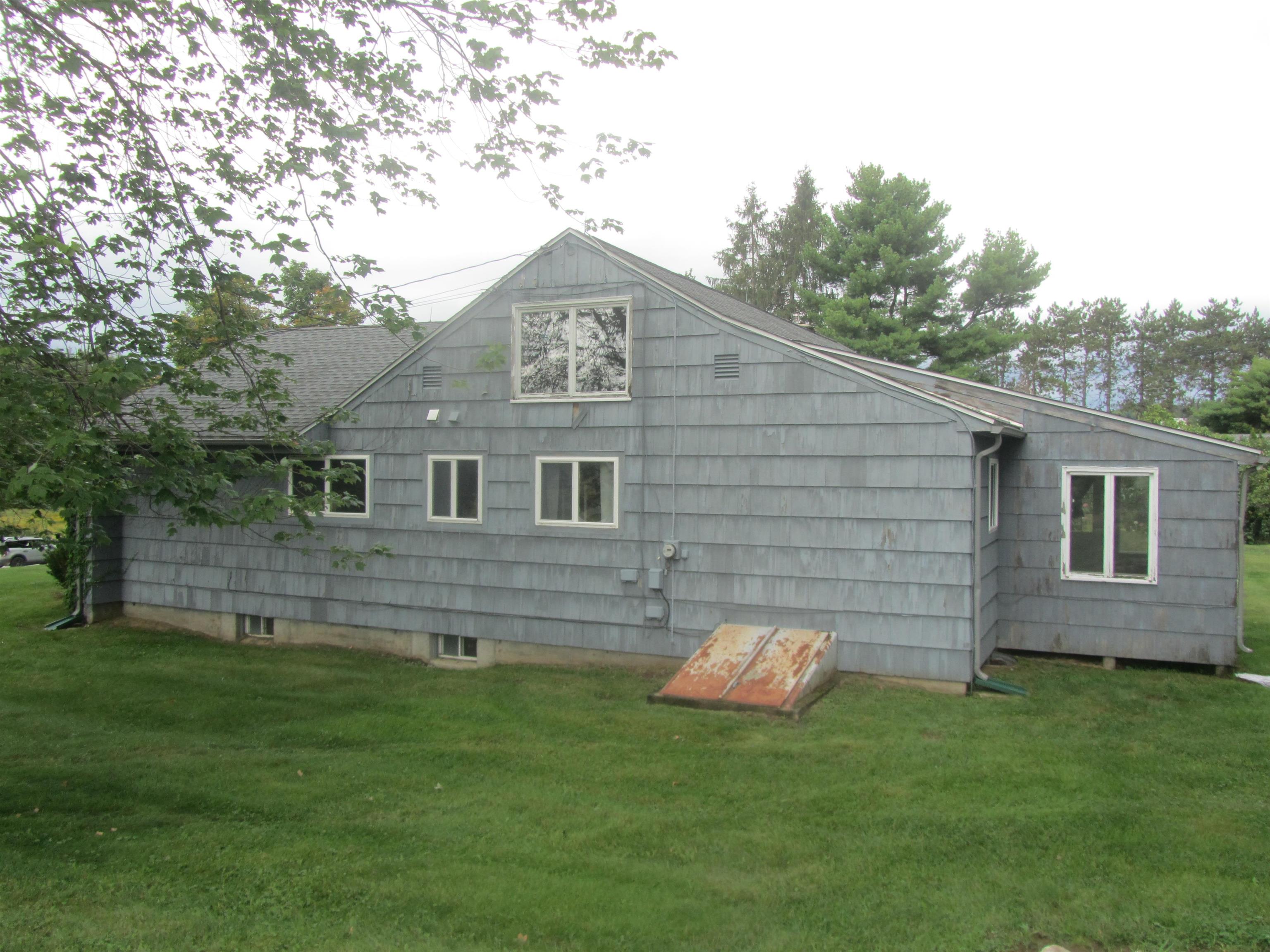 1958 Highway 7 Rutland Town, VT 05701 - Photo 4 of 22 Gallery Image 4