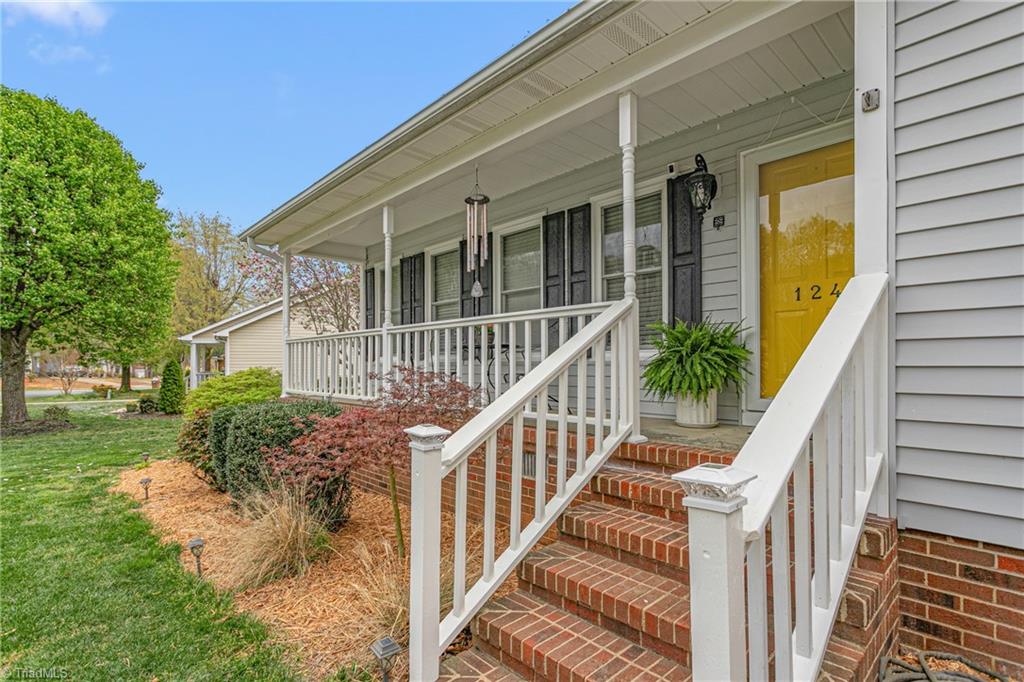 124 Holly Ridge Lane Mebane, NC 27302 - Photo 6 of 48 Gallery Image 6