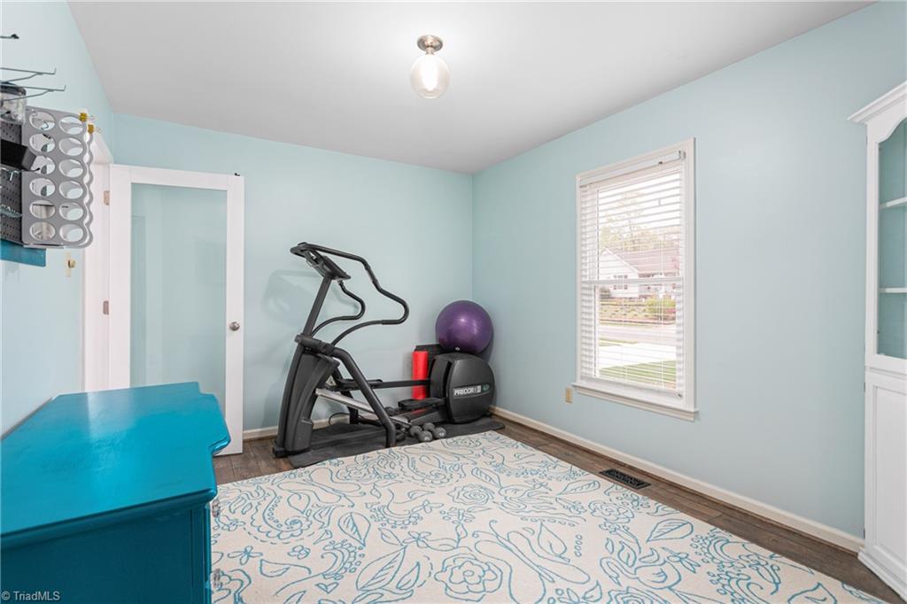 124 Holly Ridge Lane Mebane, NC 27302 - Photo 9 of 48 Gallery Image 9