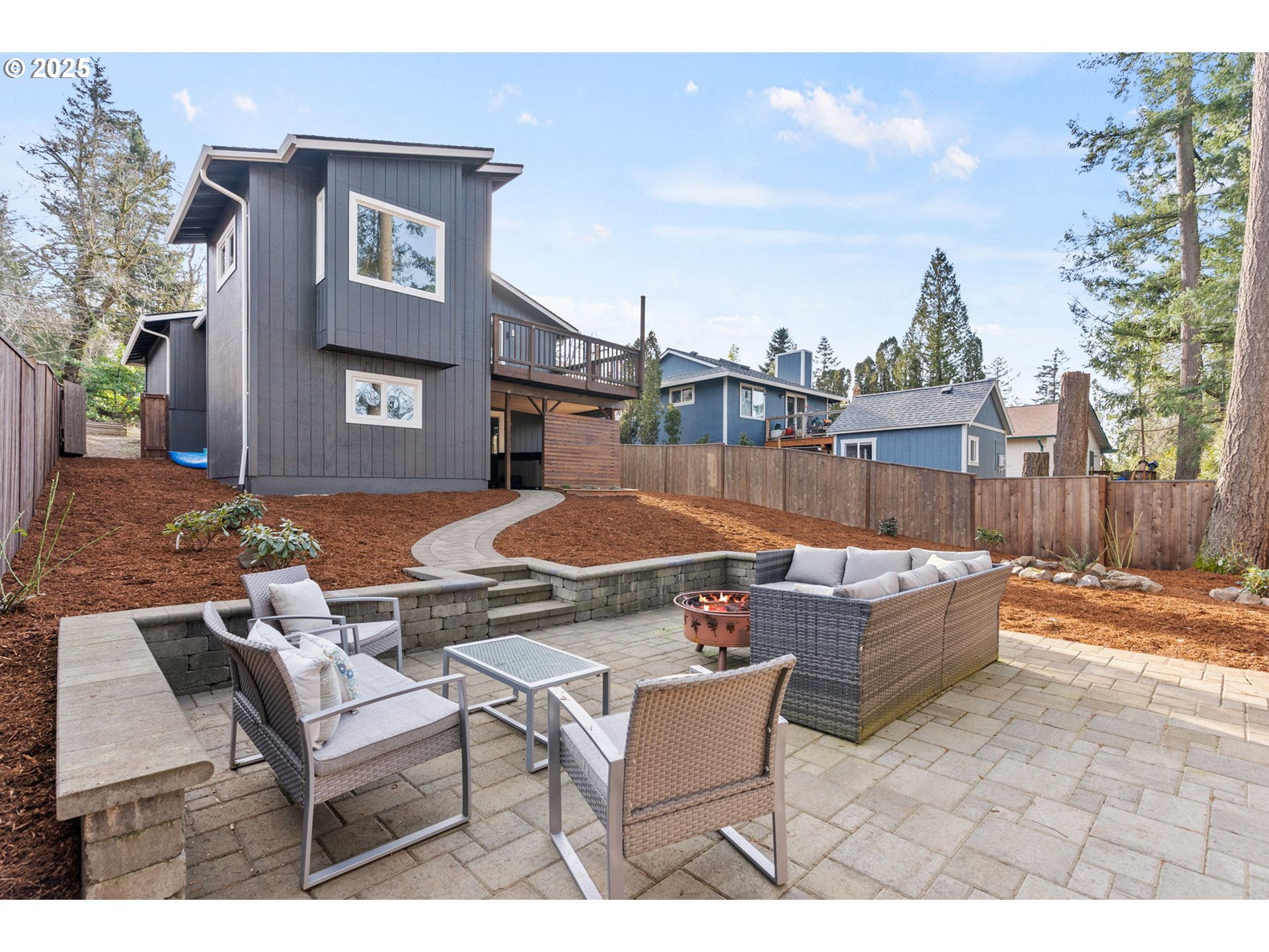 4545 Southwest Stephenson Street Portland, OR 97219 - Photo 24 of 28 Gallery Image 24
