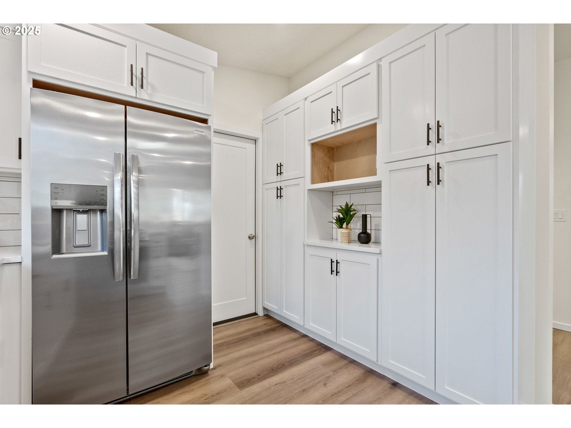 4545 Southwest Stephenson Street Portland, OR 97219 - Photo 8 of 28 Gallery Image 8