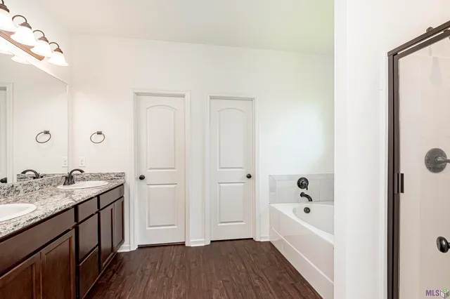 $2,300 | 41437 Cozy Way, Gonzales, LA 70737