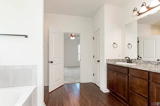 $2,300 | 41437 Cozy Way, Gonzales, LA 70737