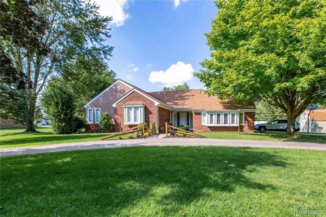 40850 Robbe Road Belleville, MI 48111 - Photo 2 of 30 1.jpg