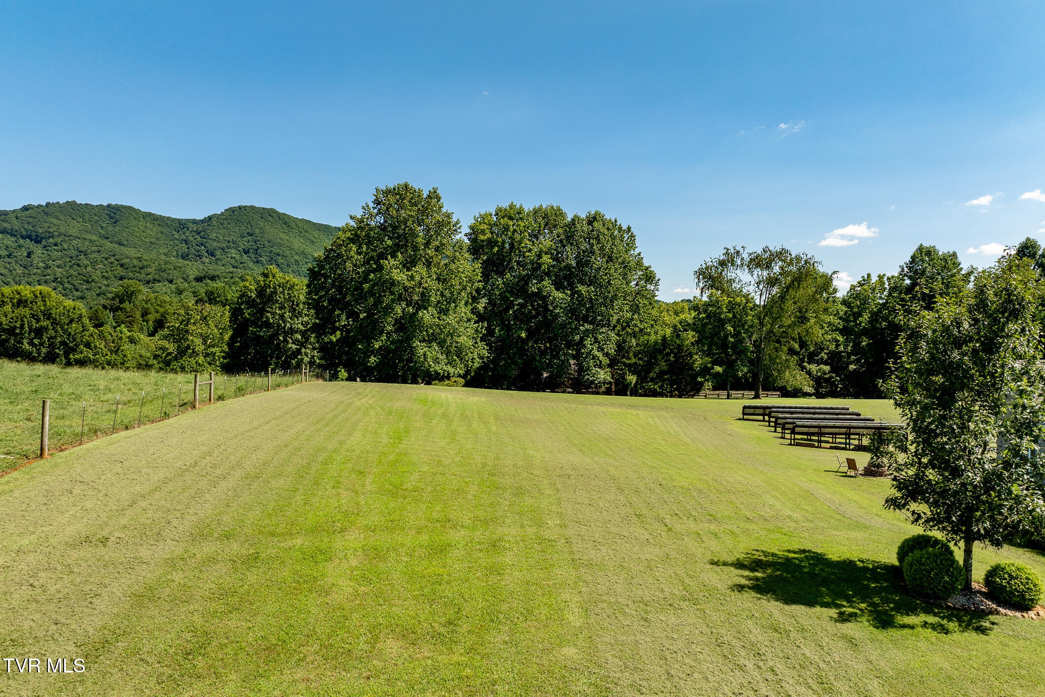 186 Oliver Edwards Road Jonesborough, TN 37659 - Photo 105 of 125 186 Oliver Edwards Road (23 of 130)