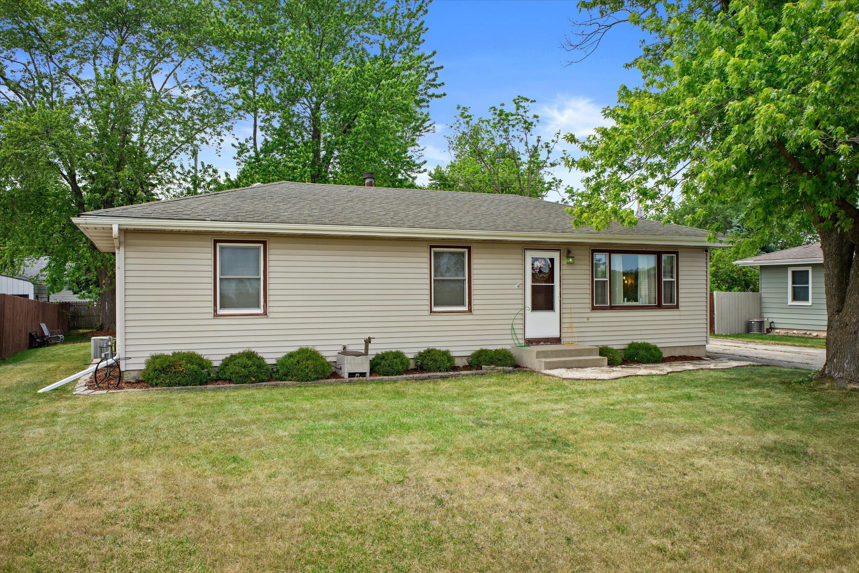 3422 Eagle Road Dover, WI 53139 - Photo 2 of 27 Front of Home