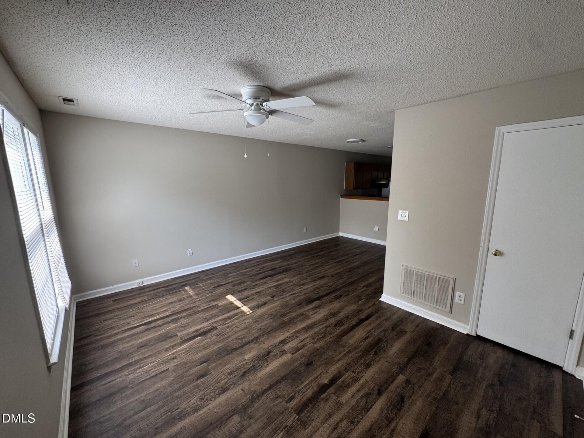 2910 Faversham Place Raleigh, NC 27604 - Photo 3 of 18 living 3