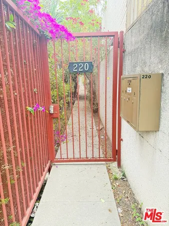 $1,650 | 220 North Louise Street, Unit C, Glendale, CA 91206