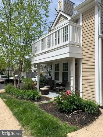 $2,000 | 4516 28th Road South, Unit D, Arlington, VA 22206