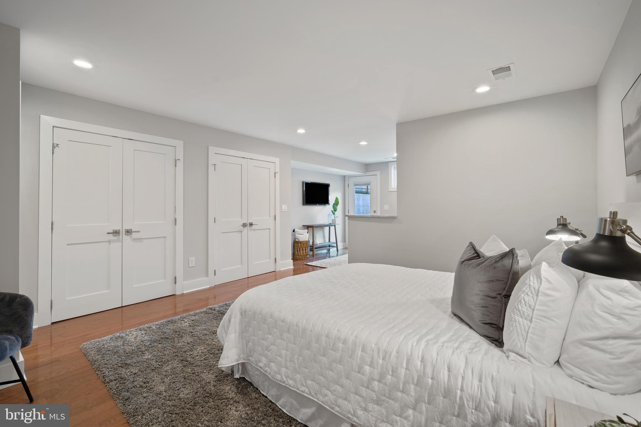 125 Rhode Island Avenue Northeast, Unit 1 Washington, DC 20002 - Photo 15 of 29 Owner's Suite with Spacious Sitting Room