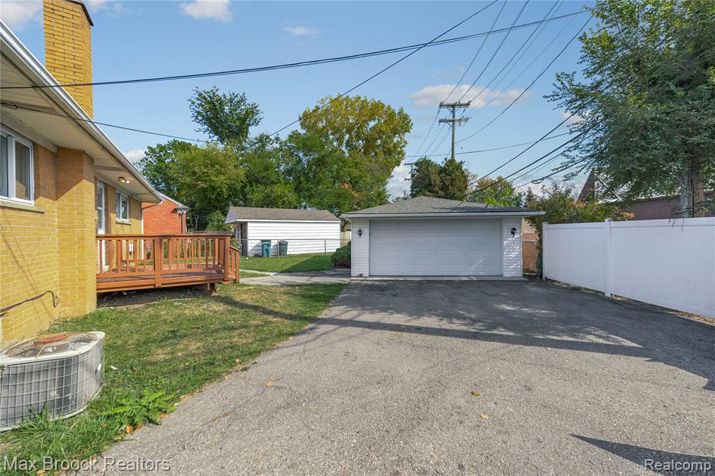 1544 Sheffield Road Birmingham, MI 48009 - Photo 37 of 51