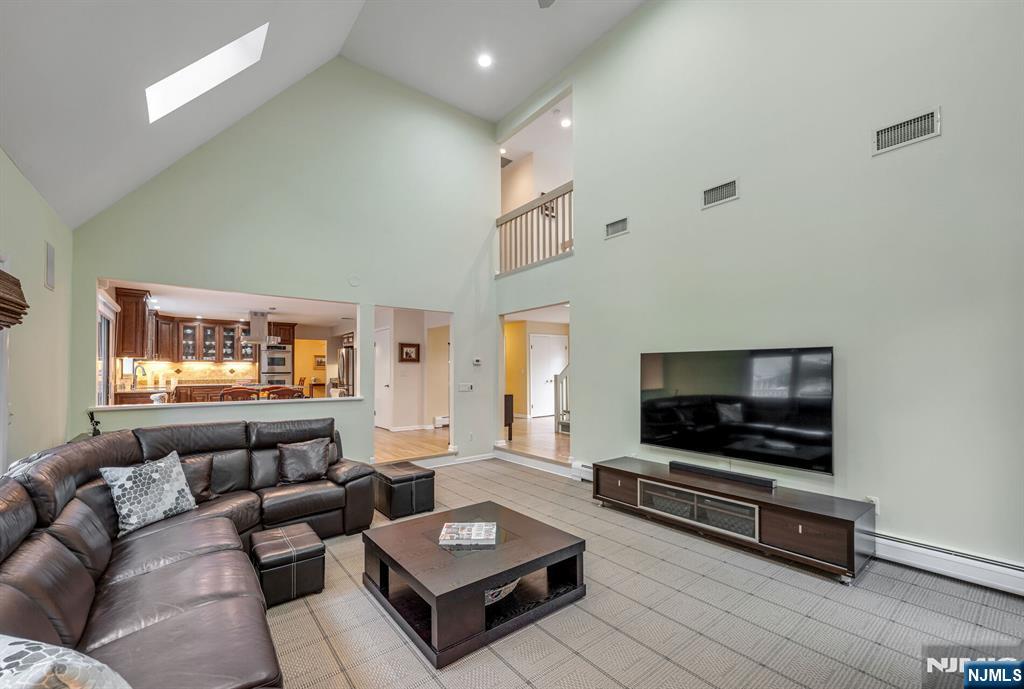 12 Jason Woods Road Closter, NJ 07624 - Photo 17 of 36