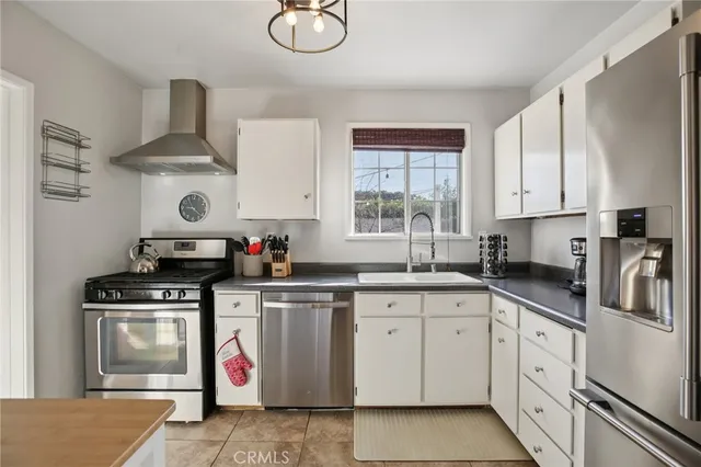 $875,000 | 3728 Conquista Avenue, Long Beach, CA 90808