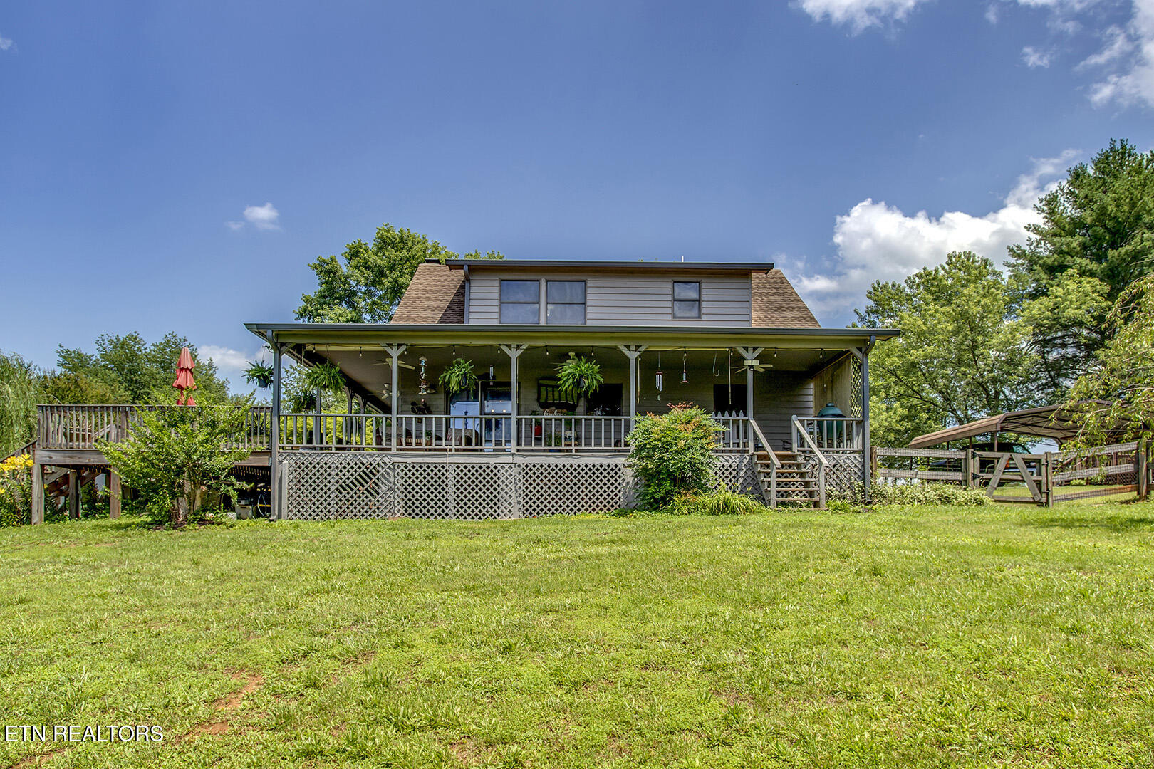 132 Morris Road Kingston, TN 37763 - Photo 43 of 60 43_MorrisLane_132_Back