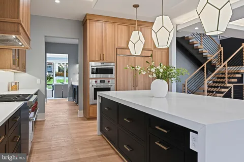 $3,399,000 | 1052 Balls Hill Road, McLean, VA 22101