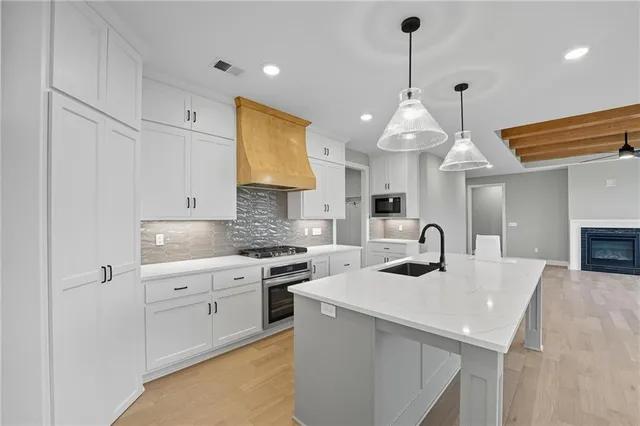 $699,999 | 10503 North Liberty Street, Kansas City, MO 64155