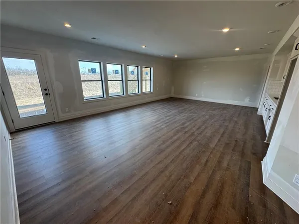 $699,999 | 10503 North Liberty Street, Kansas City, MO 64155