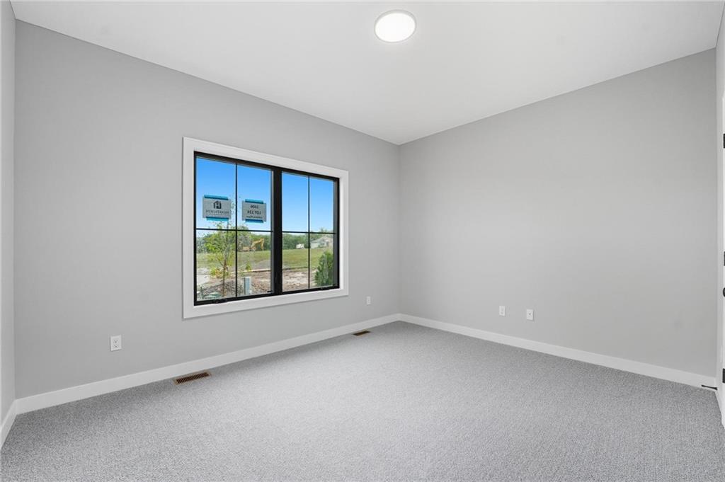 10503 North Liberty Street Kansas City, MO 64155 - Photo 33 of 60