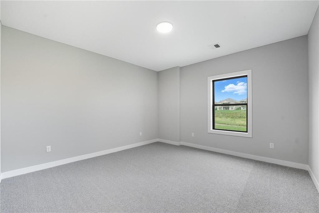 10503 North Liberty Street Kansas City, MO 64155 - Photo 40 of 52