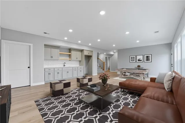 $699,999 | 10503 North Liberty Street, Kansas City, MO 64155