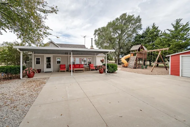 $499,000 | 6874 Southeast 4th Street, El Dorado, KS 67042