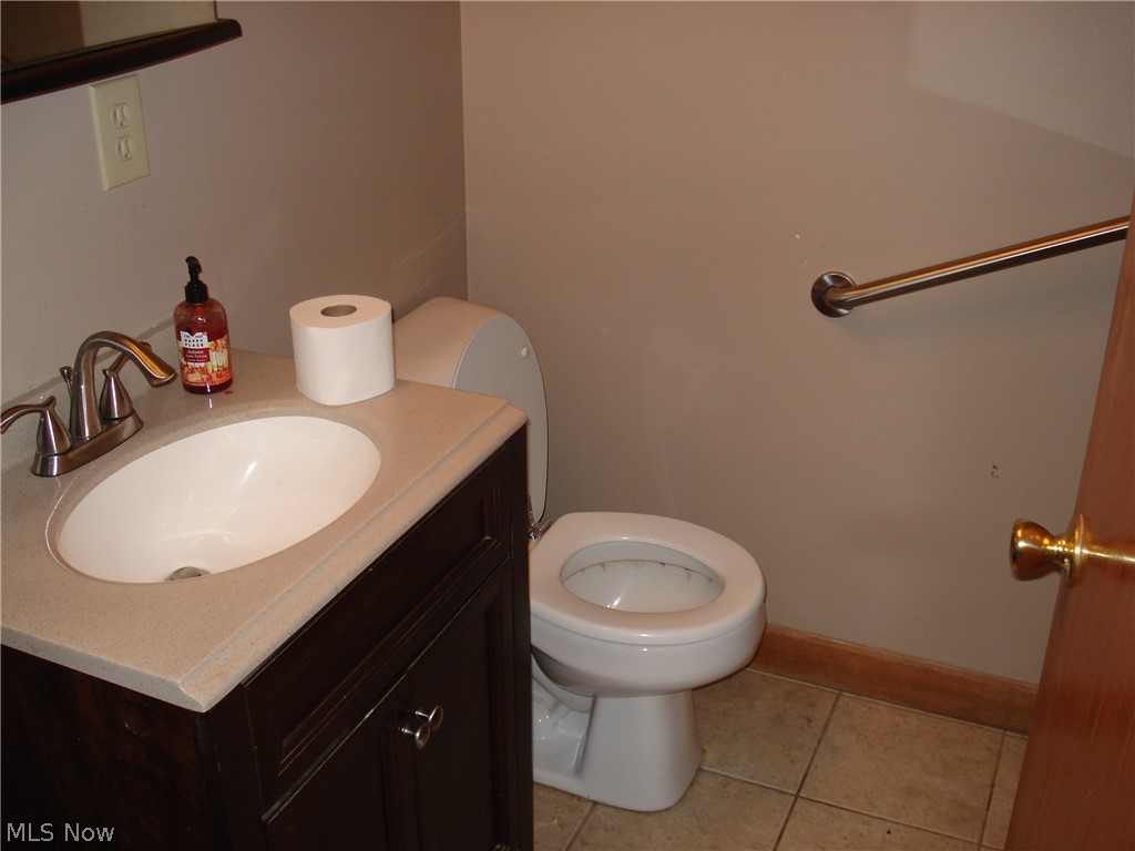 8420 Center Road Ashtabula, OH 44004 - Photo 12 of 28