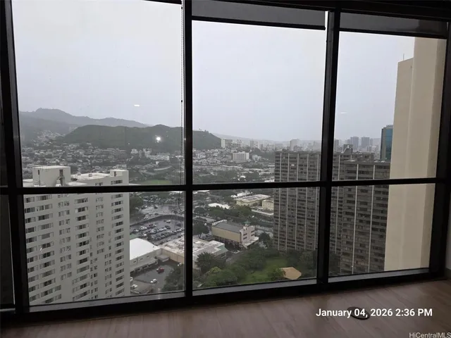 $2,200 | 60 North Beretania Street, Unit 3807, Honolulu, HI 96817