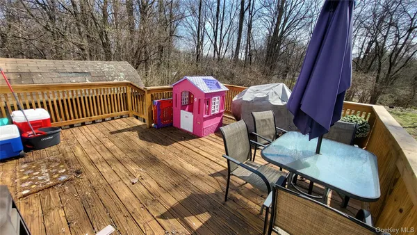 $399,000 | 47 Kinderhook Drive, Poughkeepsie, NY 12603