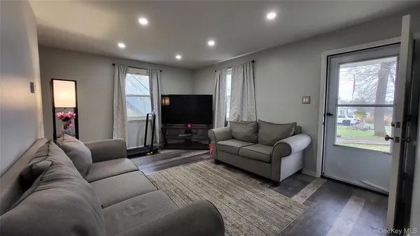 $399,000 | 47 Kinderhook Drive, Poughkeepsie, NY 12603