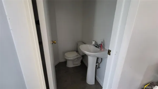 $399,000 | 47 Kinderhook Drive, Poughkeepsie, NY 12603