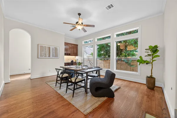 $1,390,000 | 4711 Welford Drive, Bellaire, TX 77401