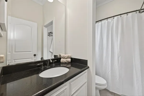 $1,390,000 | 4711 Welford Drive, Bellaire, TX 77401
