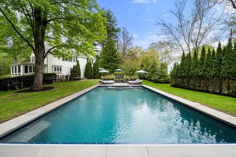 $1,750,000 | 12 Greystone Road, Dover, MA 02030