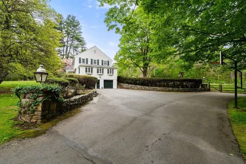 $1,750,000 | 12 Greystone Road, Dover, MA 02030