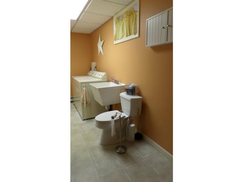 26 Brentwood Road Augusta, ME 04330 - Photo 26 of 29 Bathroom. with launrdy
