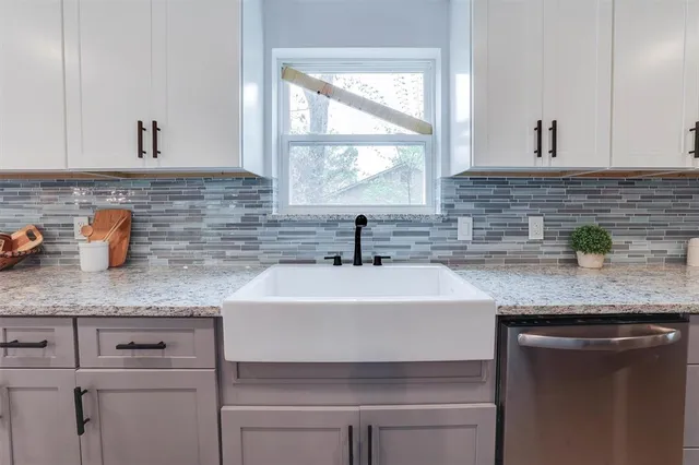 $4,250 | 9962 Larchbrook Drive, Dallas, TX 75238