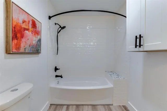 $4,250 | 9962 Larchbrook Drive, Dallas, TX 75238